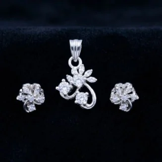 Celestia Sparkle Pendant Set